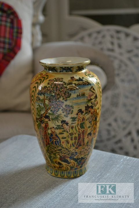 PORCELANOWY WAZON JAPOŃSKI 15 CM CERAMIKA