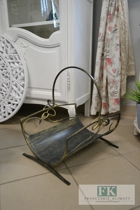 STYLOWY METALOWY KUTY KOSZYK NA DREWNO VINATAGE RETRO STYLOWY METALOWY KUTY KOSZYK NA DREWNO VINATAGE RETRO