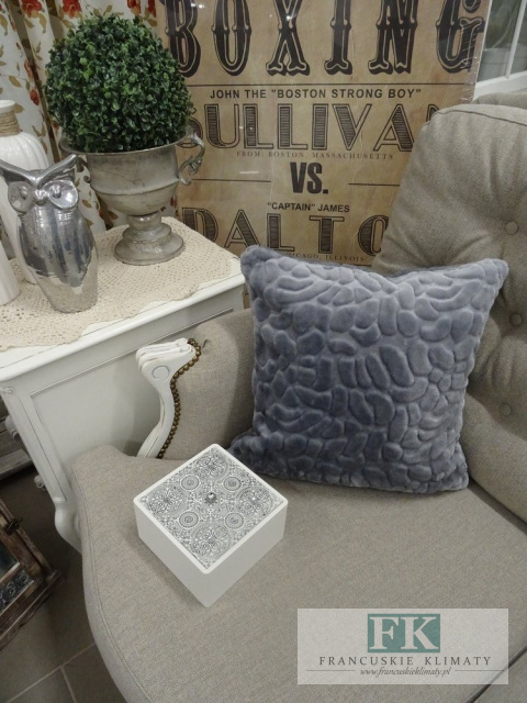 KŁ. POSZEWKA DEKORACYJNA STONE SZARA 40X40 SHABBY , PROWANSJA , VINTAGE KŁ. POSZEWKA DEKORACYJNA STONE SZARA 40X40 SHABBY , PROWANSJA , VINTAGE