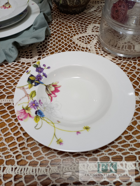 SERWIS OBIADOWY 18 ELEMETOWY KPL "LUNA" PORCELANA 6/18 SERWIS OBIADOWY 18 ELEMETOWY KPL "LUNA" PORCELANA 6/18